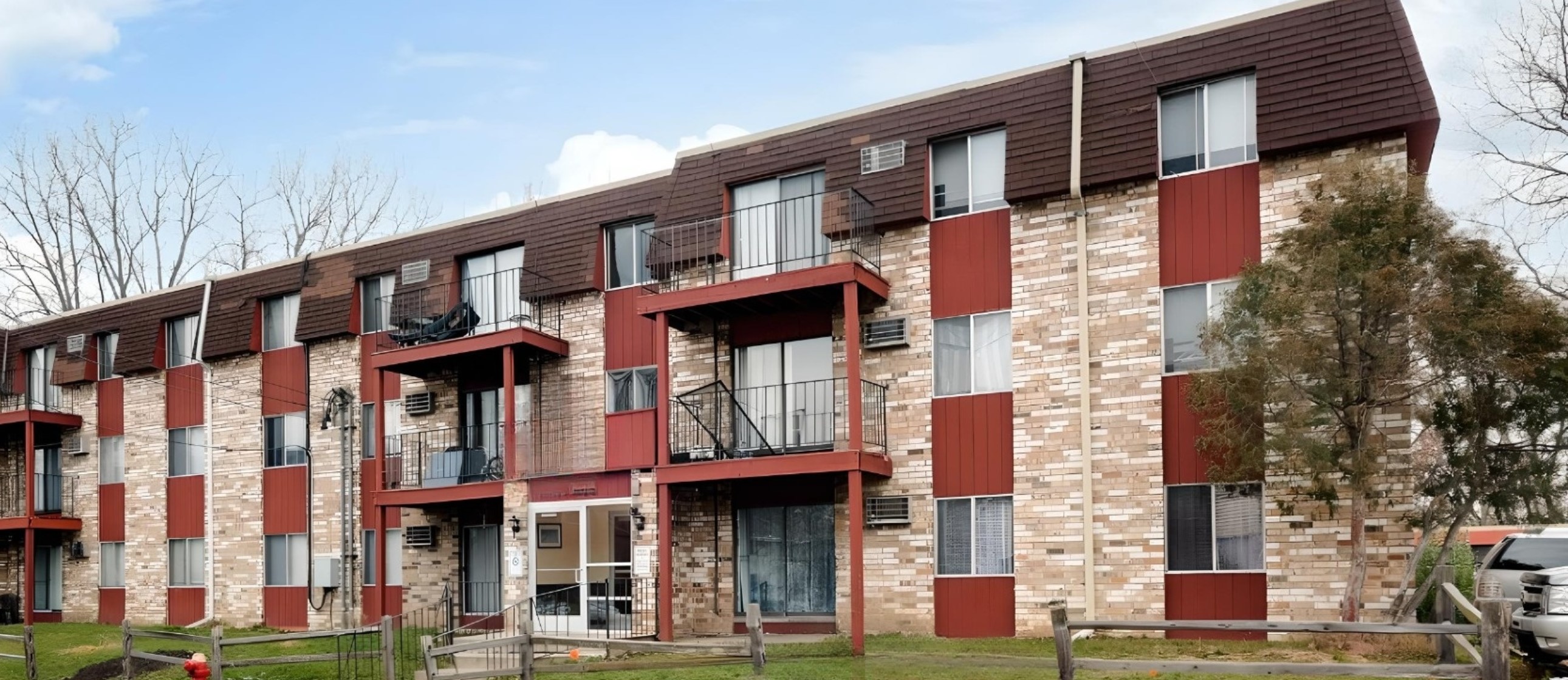 1067 Van Dyke Street - 305